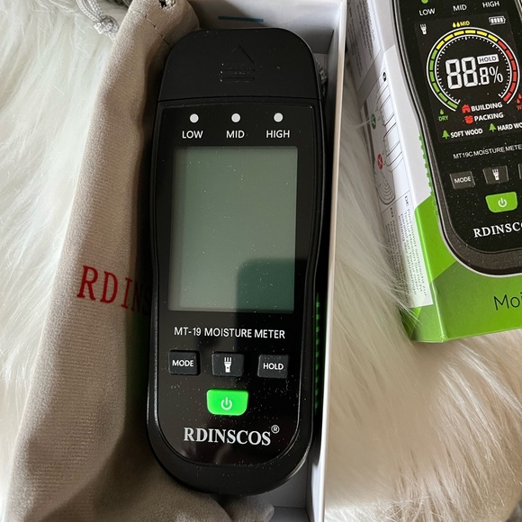 Pin Moisture Meter - Picture 2 of 3